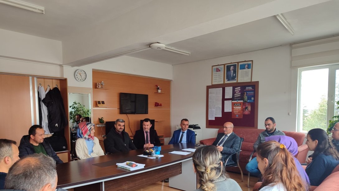 İlçe Milli Eğitim Müdürümüz Sayın Ali Arslan' ın Develi Necmiye ve Mustafa Maşlak Mesleki ve Teknik Anadolu Lisesi Ziyareti